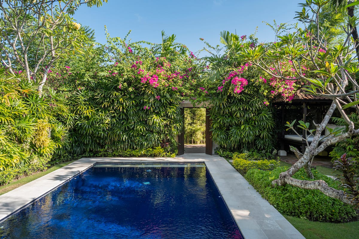 Bali Retreat Villa Garden Paradise with pool