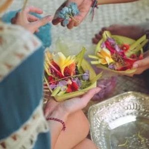 bali changing sari - retreat for women